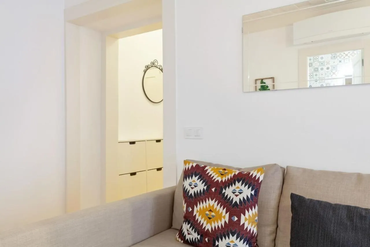 Modern 1Bed Apt,Sleeps4 Nr Av Almirante Reis Daire Lisboa 0*,  Portekiz