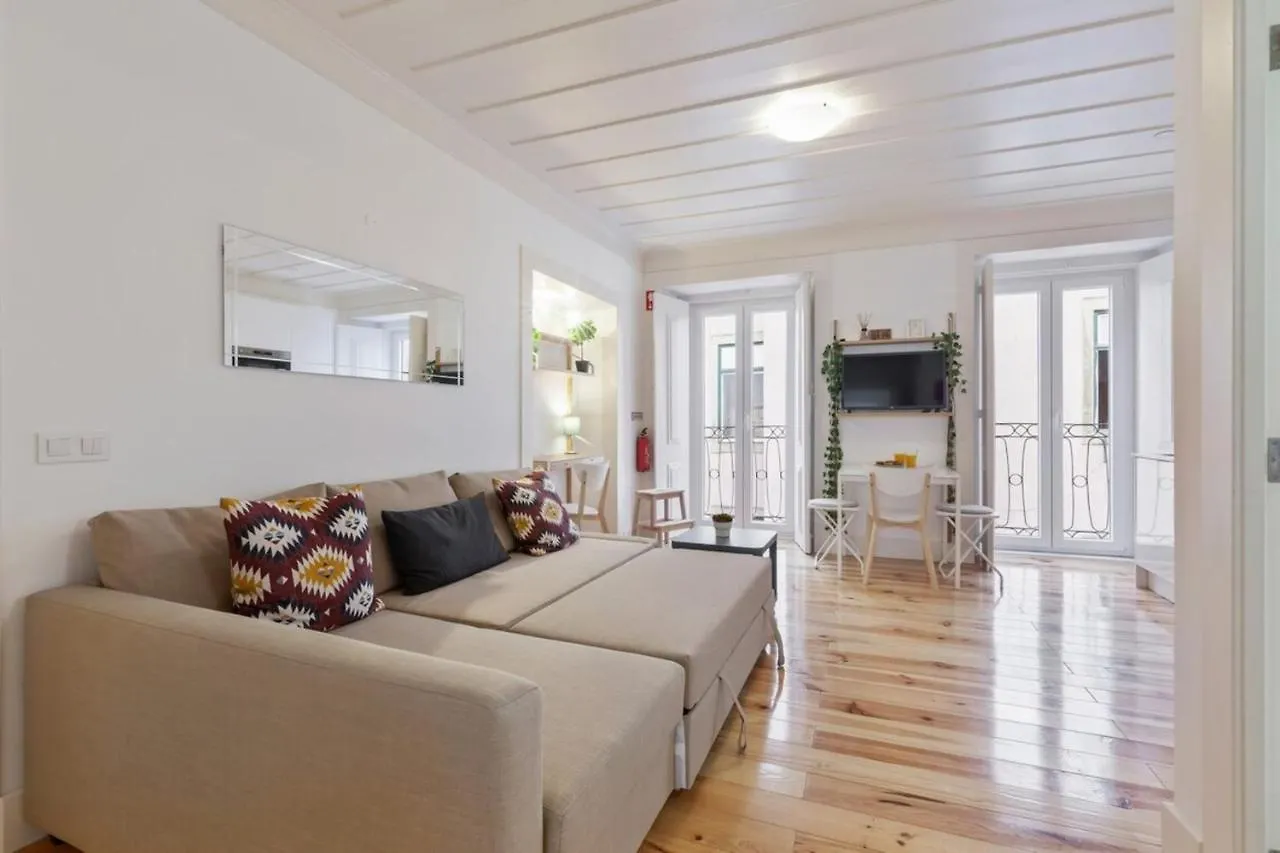 アパート LisboaModern 1Bed Apt,Sleeps4 Nr Av Almirante Reisアパートメント ポルトガル